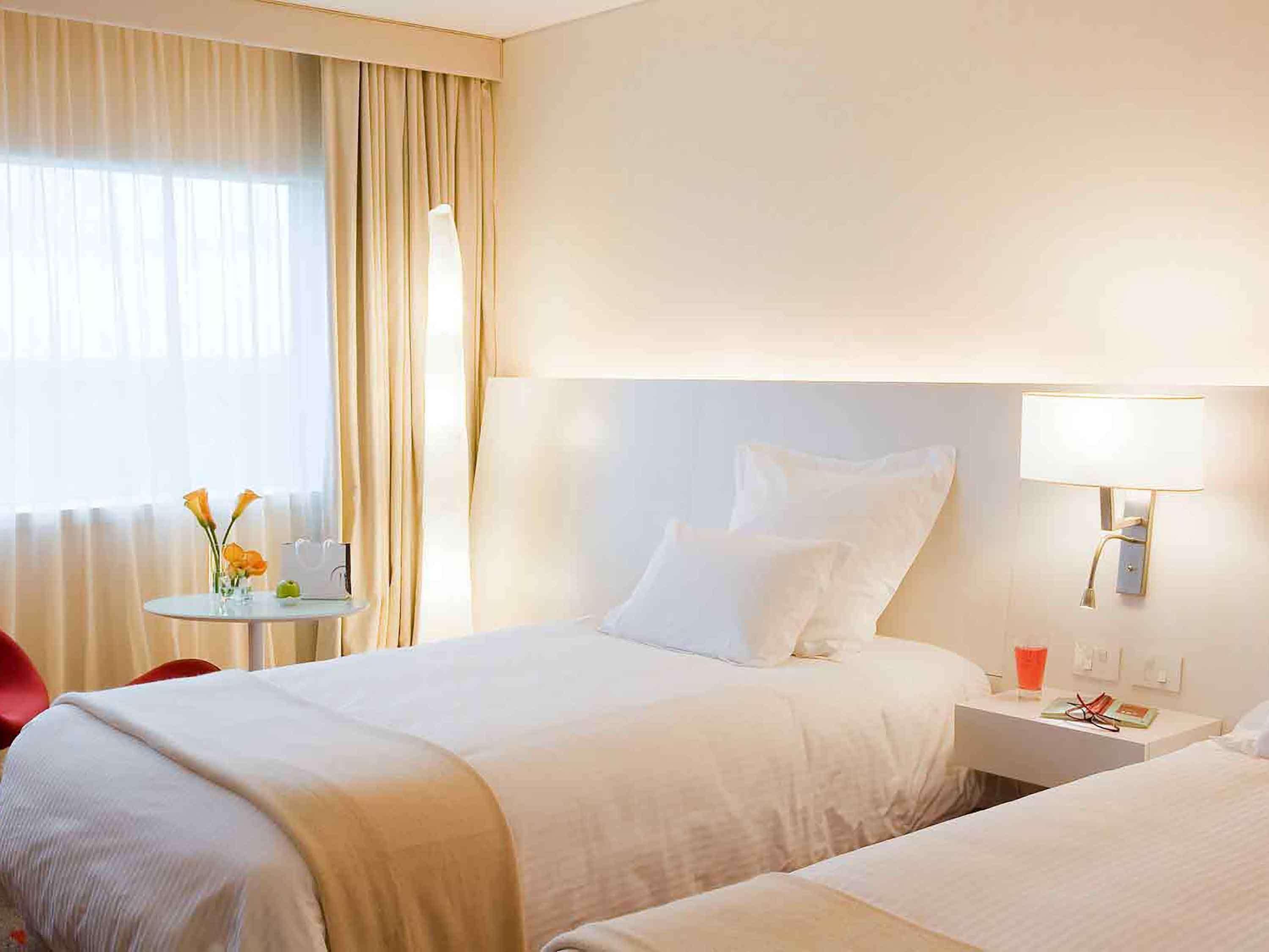 Hotel Pullman City Center Росаріо Екстер'єр фото